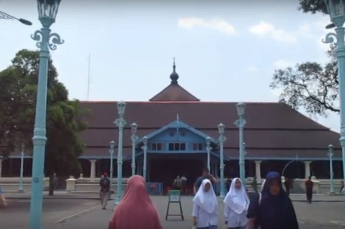Cocok Dikunjungi Saat Liburan ke Solo, Ini Sejarah Masjid Agung