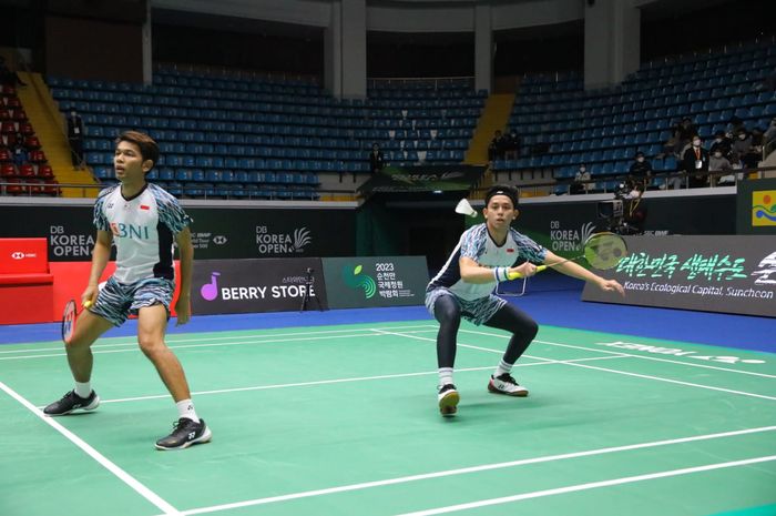 Pasangan ganda putra Indonesia, Fajar Alfian/Muhammad Rian Ardianto ditaklukan peringkat ke-225 di final Korea Open 2022.