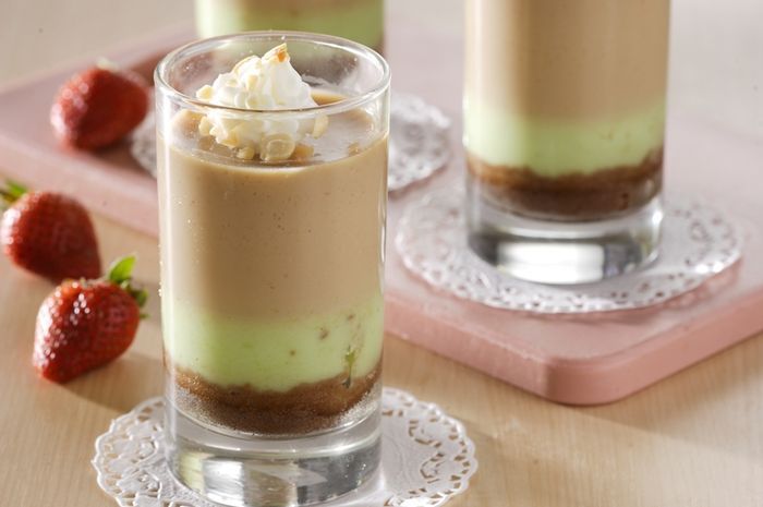 Hidangan puding biskuit alpukat untuk Hari Ibu