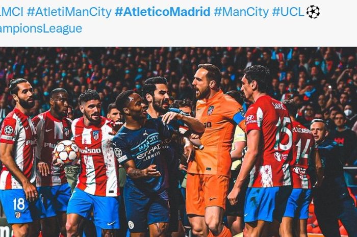 Pemain Atletico Madrid dan Manchester City bentrok menjelang akhir pertandingan leg kedua perempat final Liga Champions 2021-2022.