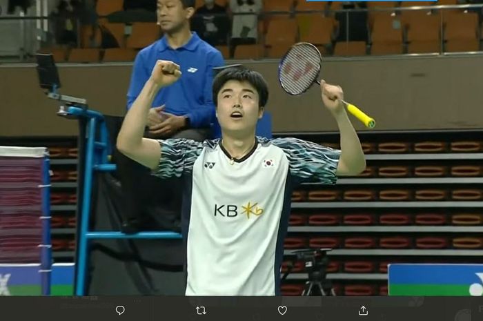 Tunggal putra Korea Selatan, Jeon Hyeok Jin mengalahkan wakil Jepang, Kodai Naraoka untuk menjuarai Korea Masters 2022.