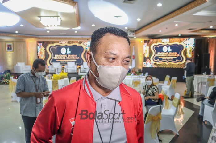 Chef de Mission (CdM) atau Ketua Kontingen Indonesia untuk SEA Games 2021, Ferry Kono, saat ditemui wartawan di Auditorium Kemenpora, Jakarta, 18 April 2022.