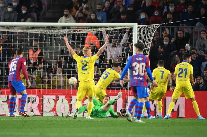 Lucas Perez sukses menjebol gawang Barcelona dan membawa Cadiz unggul 1-0 di Camp Nou pada laga pekan ke-32 Liga Spanyol 2021-2022.