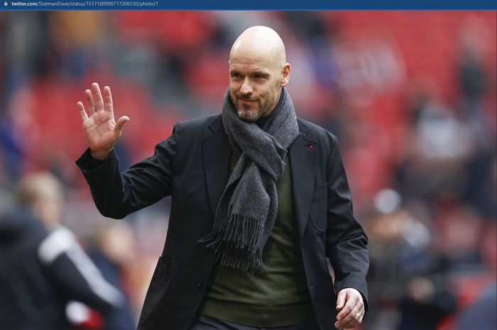 Manchester United resmi menunjuk mantan arsitek Ajax Amsterdam, Erik ten Hag, sebagai pelatih baru mulai musim 2022-2023.