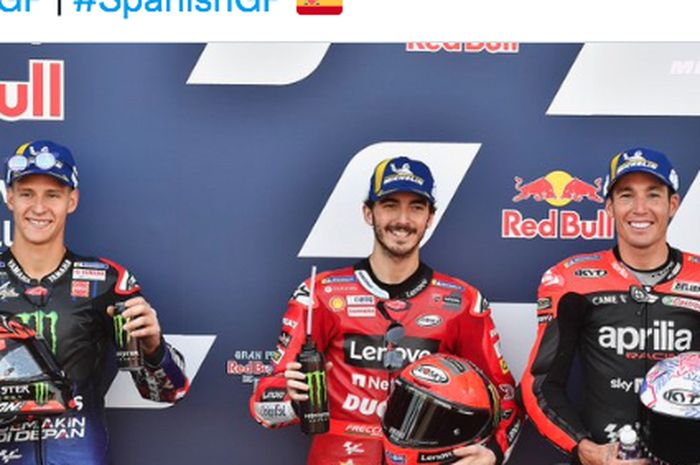 Pemilik podium MotoGP Spanyol 2022, Fabio Quartararo (kiri), Francesco Bagnaia (tengah) dan Aleix Espargaro (kanan) usai balapan di Sirkuit Jerez, Minggu (1/5/2022).