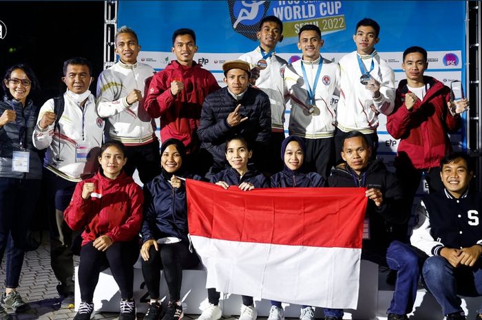 Indonesia menyapu bersih raihan medali pada nomor speed putra pada Piala Dunia Panjat Tebing seri Seoul, Korea Selatan, 6-8 Mei 2022.