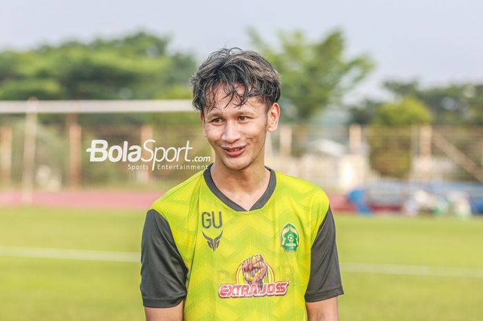 Yandi Sofyan nampak sumringah dalam latihannya bersama Tira Persikabo di Lapangan Latih Pakansari, Bogor, Jawa Barat, 10 Mei 2022.