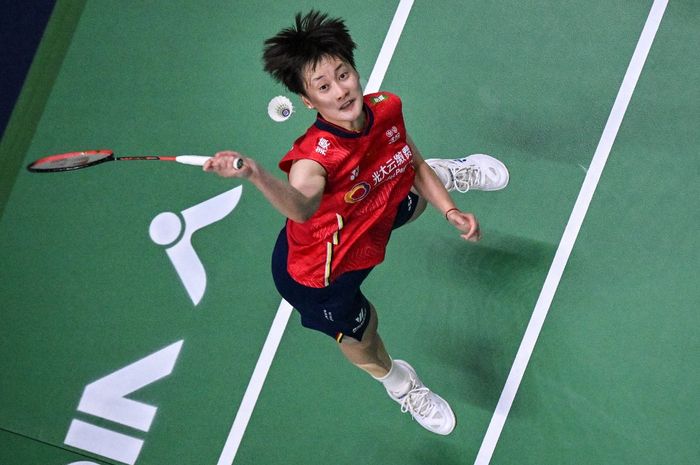 Tunggal putri China, Chen Yu Fei secara mengejutkan menderita kekalahan dari Gregoria Mariska Tunjung di laga pertama grup A BWF World Tour Finals 2022, Rabu (7/12/2022).