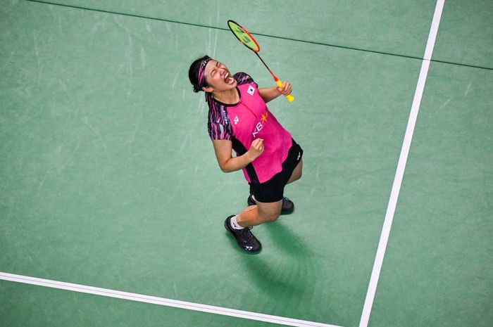 Tunggal putri Korea Selatan, An Se-young mengalahkan ratu bulu tangkis Thailand, Ratchanok Intanon di perempat final Malaysia Masters 2022.