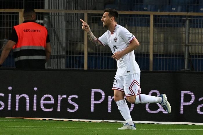 Penyerang PSG, Lionel Messi, merayakan gol ke gawang Montpellier dalam laga Liga Prancis 2021-2022.