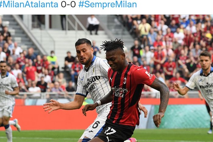 Bermain di depan 71.000 penonton, AC Milan justru tak mampu membuat gol di babak pertama.
