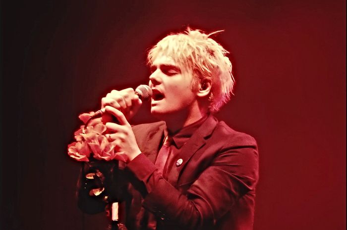 MCR Beri Tribute buat Fans yang Sudah Meninggal Lewat Bendera Memorial