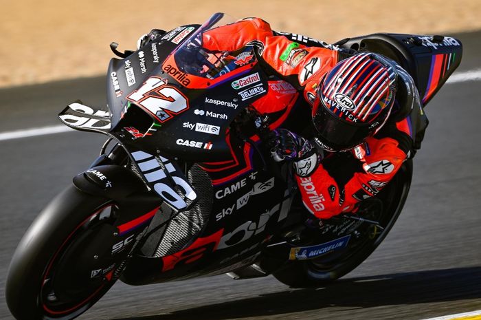 Pembalap Aprilia Racing, Maverick Vinales,ketika tampil pada MotoGP Prancis 2022 di Sirkuit Bugatti, Le Mans, Minggu (15/5/2022).