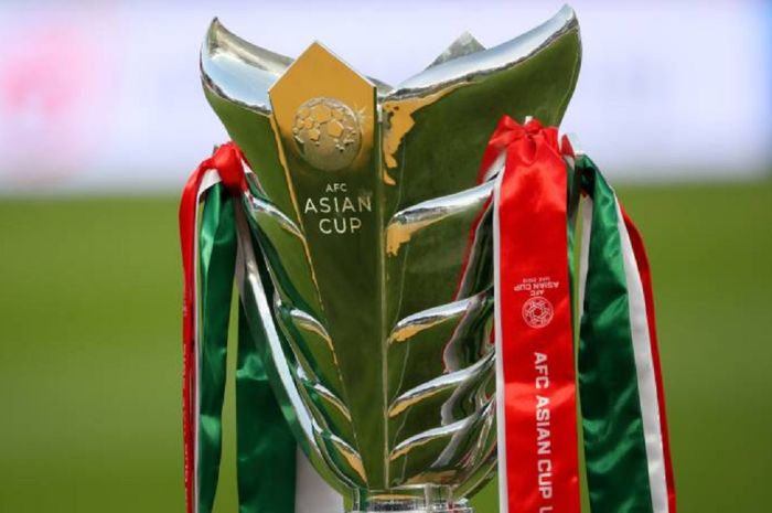Trofi Piala Asia. Pada 8-14 Juni 2022 ini 24 tim, termasuk Timnas Indonesia, bersaing berebut 11 tiket.