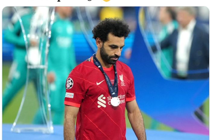 Ekspresi kekecewaan Mohamed Salah usai Liverpool kalah dari Real Madrid di final Liga Champions 2021-2022.