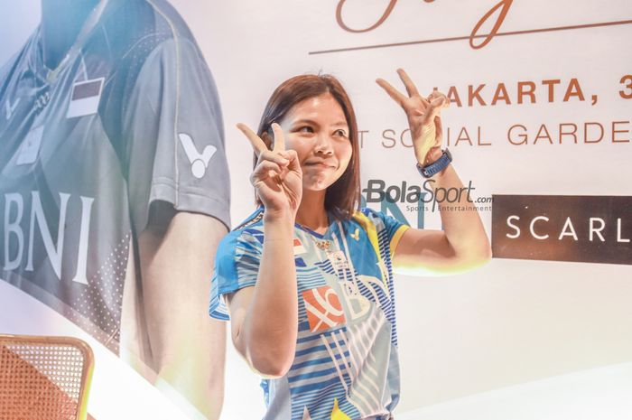 Greysia Polii nampak berpose saat ditemui dalam acara perpisahannya sebagai atlet bulu tangkis di Social Garden, Senayan, Jakarta, 3 Juni 2022.