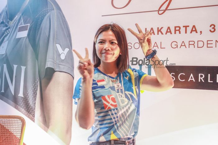 Greysia Polii nampak berpose saat ditemui dalam acara perpisahannya sebagai atlet bulu tangkis di Social Garden, Senayan, Jakarta, 3 Juni 2022.