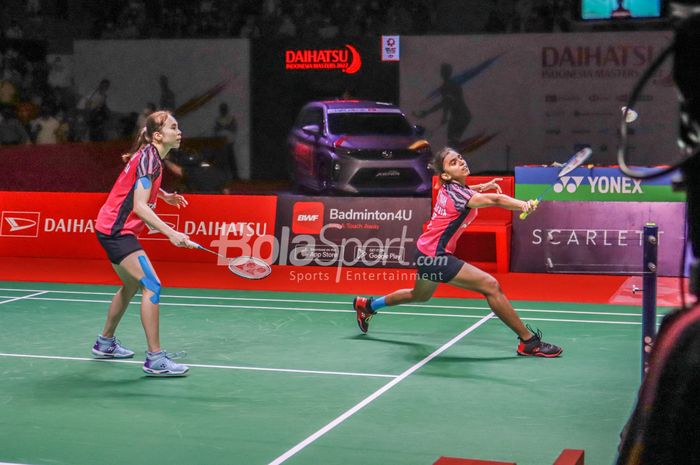 Ganda putri Malaysia, Pearly Tan/Thinaah Muralitharan hadapi perbedaan bak bumi dan langit dengan Apriyani Rahayu/Siti Fadia Silva Ramadhanti di final Hong Kong Open 2023.