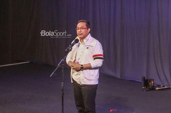 Ketua Umum PBSI, Agung Firman Sampurna, sedang memberikan sambutan di Istora Senayan, Jakarta, 12 Juni 2022.