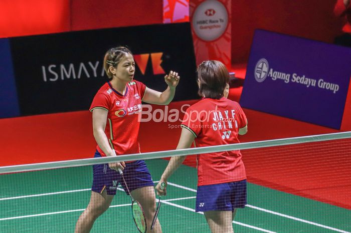 Dua wakil China Tiongkok, ganda putri Chen Qing Chen/Jia Yi Fan dan tunggal putri Wang Zhi Yi tampil gemilang hingga menyingkirkan unggulan juara di Indonesia Open 2022.