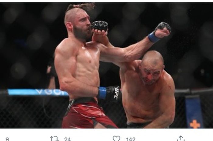 Duel Glover Teixeira melawan Jiri Prochazka di UFC 275, Minggu (12/6/2022) di Singapura.