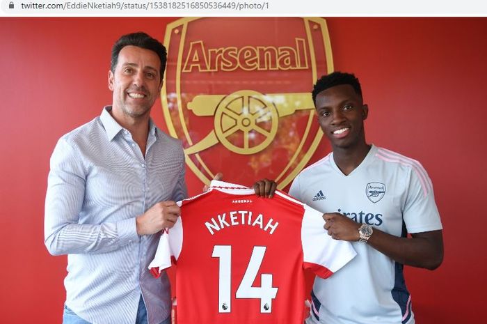 Penyerang Arsenal, Eddie Nketiah, resmi memperpanjang kontrak hingga Juni 2027 di Emirates Stadium