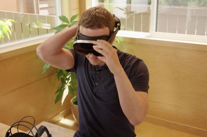 Mark Zuckerberg menunjukkan empat perangkat VR untuk menjelajahi metawares!