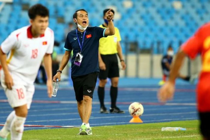 Pelatih Timnas U-19 Vietnam, Dinh The Nam, bernafsu untuk mempermalukan pelatih Timnas U-19 Indonesia Shin Tae-yong.