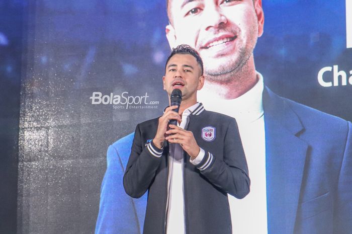 Chairman RANS Nusantara FC, Raffi Ahmad, sedang memberikan sambutan di Menara Mandiri, Senayan, Jakarta, 24 Juni 2022.