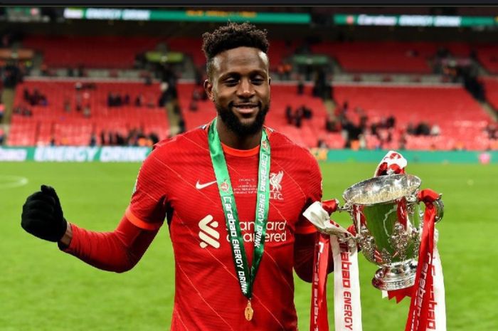 Penyerang Liverpool, Divock Origi, dipastikan bakal bergabung dengan AC Milan pada musim 2022-2023 dengan status bebas transfer.