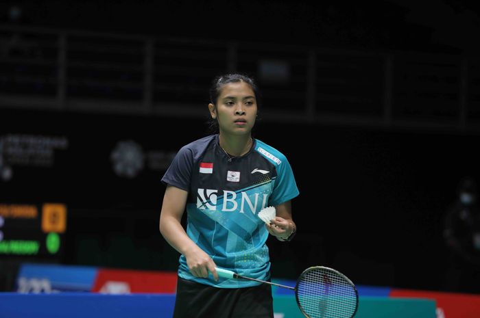 Pemain tunggal putri Indonesia, Gregoria Mariska Tunjung, saat bertanding melawan Akane Yamaguchi (Jepang) pada babak pertama Malaysia Open 2022 di Axiata Arena, Kuala Lumpur, Selasa (28/6/2022). 
