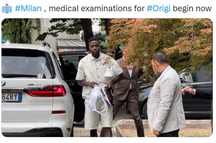 Divock Origi menjalani tes medis di AC Milan, Selasa (28/6/2022).