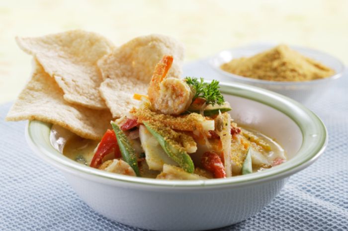 Hidangan ketupat sayur taoco