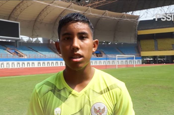 Penyerang Timnas U-19 Indonesia, Teuku Razzaa Fachrezi, yakin timnya mampu cetak tiga gol saat melawan Vietnam di laga perdana Piala AFF U-19 2022.