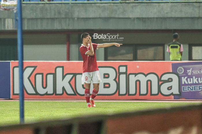 Pemain timnas Indonesia, Hokky Caraka, dalam laga melawan Brunei Darussalam di Grup A Piala AFF U-19 2022, Senin (4/7/2022) WIB di Stadion Patriot Candrabhaga, Bekasi.