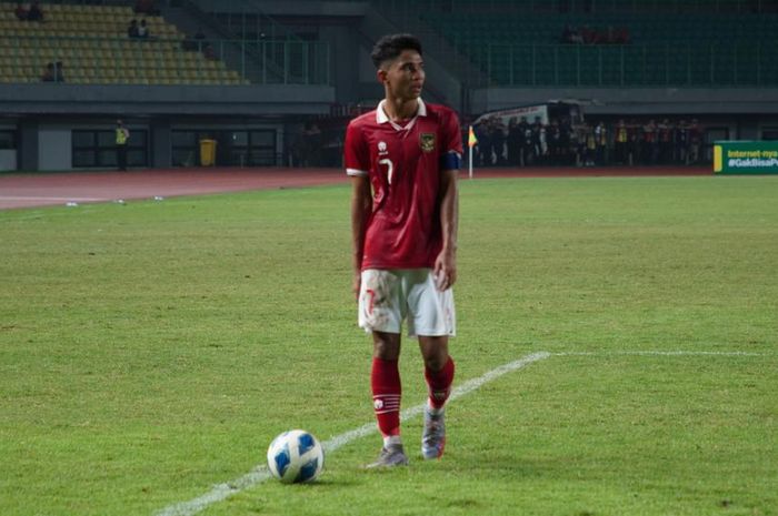 Gelandang timnas U-19 Indonesia, Marselino Ferdinan, dalam laga melawan Brunei Darussalam di Grup A Piala AFF U-19 2022, Senin (4/7/2022) WIB di Stadion Patriot Candrabhaga, Bekasi.