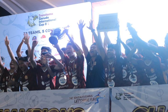 ASIOP Merah menjadi juara dalam Transtama-GIC II kategori U-17 di ATG Sentul