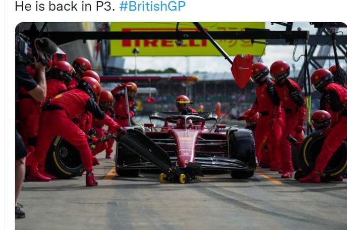 Momen pembalap Ferrari, Carlos Sainz Jr masuk pit stop pada F1 GP Inggris 2022, Minggu (3/7/2022)