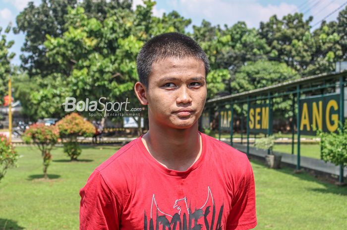 Penyerang timnas U-19 Indonesia, Hokky Caraka, saat ditemui awak media di Lapangan Yonif 202 Tajimalela, Bekasi, Jawa Barat, 5 Juli 2022.