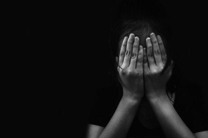 Melawan Tabu: Gadis 21 Tahun Dilecehkan oleh 30 Pria, Tak Mampu Berjuang karena Alasan yang Sangat Pilu.