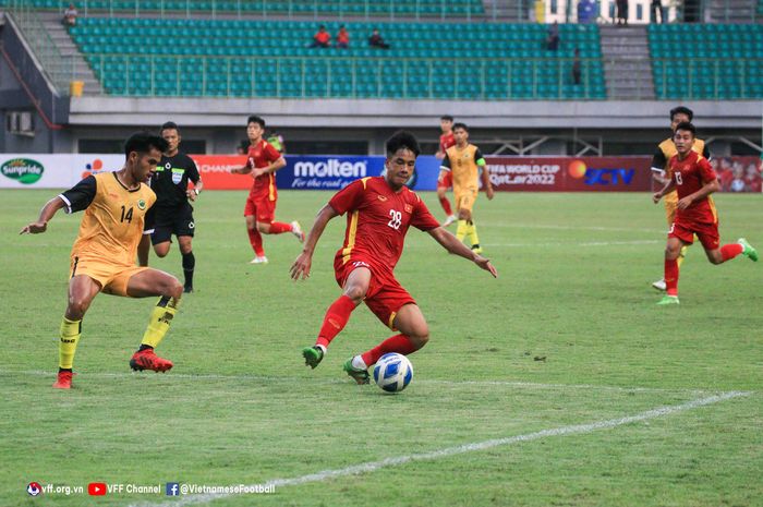 Timnas U-19 Vietnam menang 4-0 atas Timnas U-19 Brunei di pertandingan Grup A Piala AFF U-19 2022.