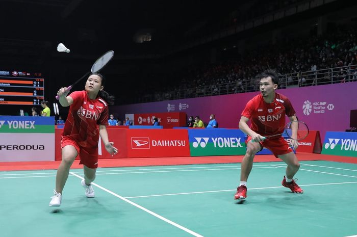 Pasangan ganda campuran Indonesia, Rinov Rivaldy/Pitha Haningtyas Mentari bertanding di perempat final Malaysia Masters 2022, Jumat (8/7/2022)