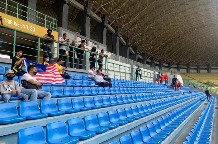 Semifinal Piala AFF U-19 2022 tengah berlangsung di Stadion Patriot Candrabhaga, Bekasi, Rabu (13/7/2022), terlihat sepi
