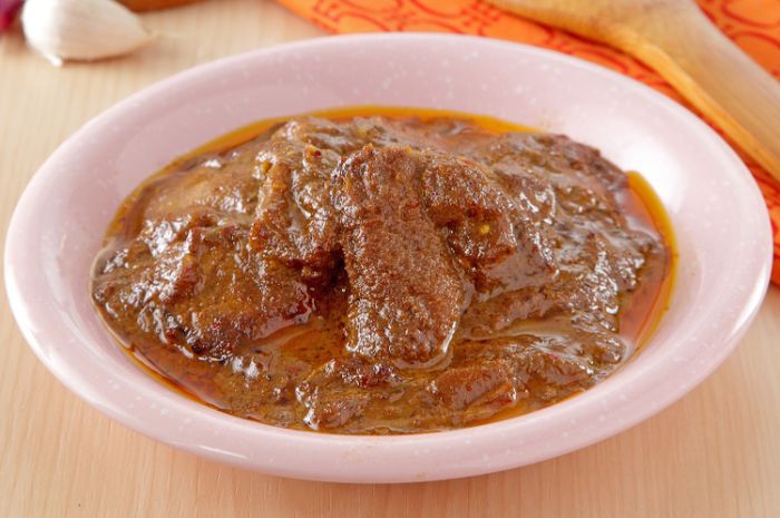 Hidangan tumis babat manis.