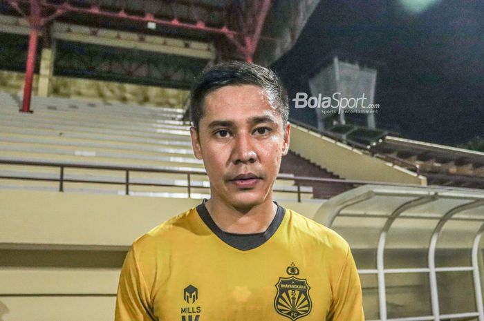 Bek Bhayangkara FC, Indra Kahfi, saat ditemui awak media di Stadion PTIK, Jakarta, 20 Juli 2022.