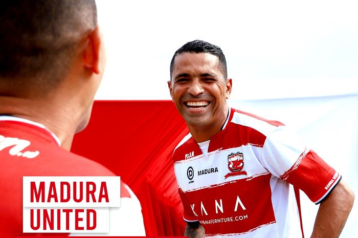 Pemain Madura United Beto Goncalves saat menggunakan jersey terbaru untuk mengarungi Liga 1 2022-2023.