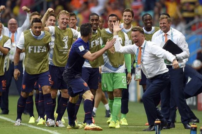 Louis van Gaal memakai taktik genius menit 121 ketika membawa timnas Belanda melaju ke semifinal Piala Dunia 2014.