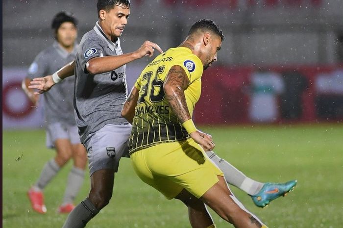 Suasana pertandingan antara Barito Putera melawan Borneo FC pada laga pekan kedua Liga 1 2022/2023 di Stadion Demang Lehman, Sabtu (30/7/2022).