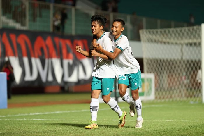 Aksi pemain Timnas U-16 Indonesia versus Singapura 