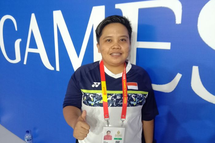 Atlet para bulu tangkis Indonesia, Rina Marlina, berhasil memboyong dua medali emas di nomor tunggal putri dan ganda campuran SH6 pada ASEAN Para Games 2022